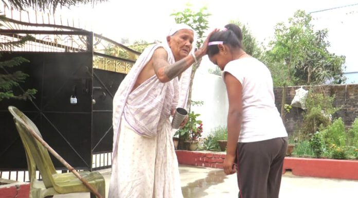 जुर शीतल पर्व मनाउँदै थारु समुदाय