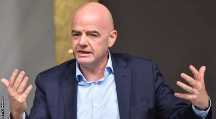 जीवनको जोखिम लिनु भन्दा थप समय पर्खनु उपयुक्तः अध्यक्ष फिफा