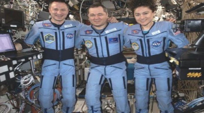 ६ महिना पछि तीन जना अंतरिक्ष यात्री पृथ्वीमा