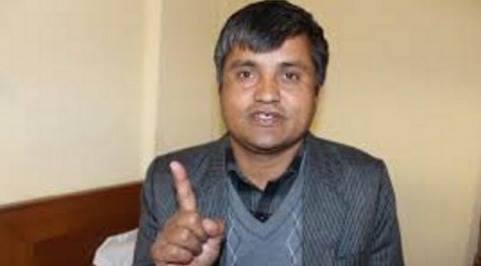 हैसियत नभएका हरिबोलले प्रधानमन्त्रीको बदनाम गराउँदै हिंड्ने : सुर्य थापा