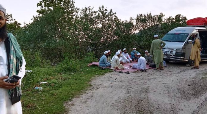 एघार पाकिस्तानी नागरिकलाई सिडिओले जानदिए, एसपीले फर्काए