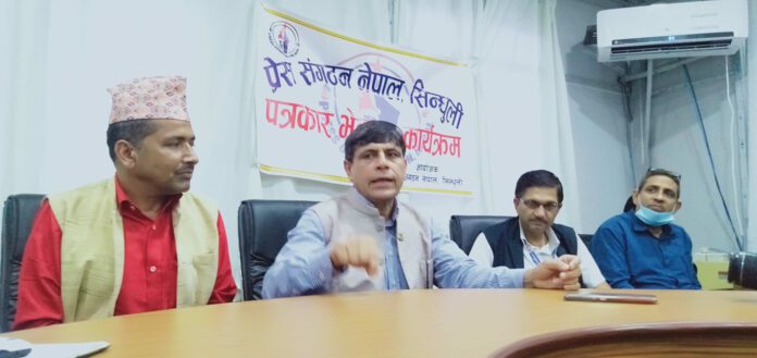 सिन्धुलीमा सलह किराको बथान प्रवेश, किसानहरु चिन्तित