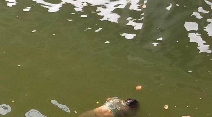 मरिण खोलामा एक पुरुषको शव फेला