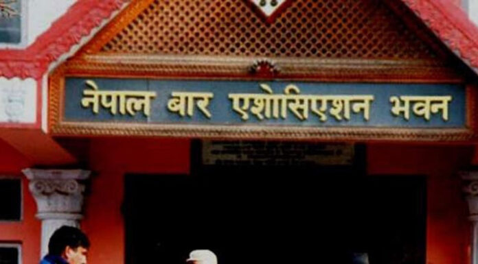 वकिलको प्रमाणपत्र खारेज, सातजनालाई नसियत