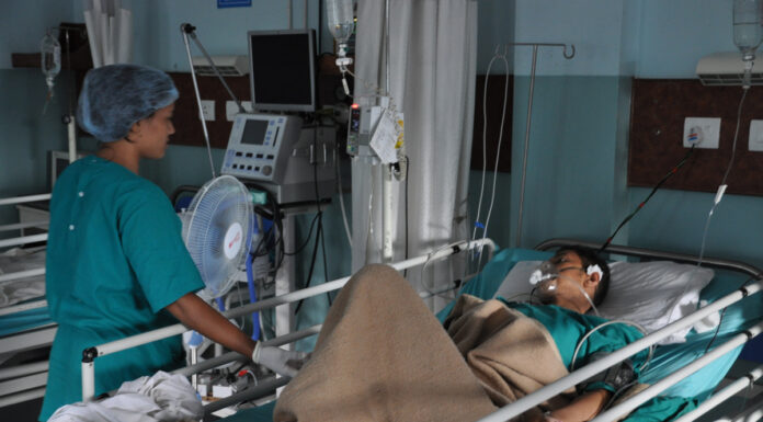 नेपालको भेन्टिलेटरमा ६ जना कोरोना संक्रमित , ११३ जना आइसियुमा
