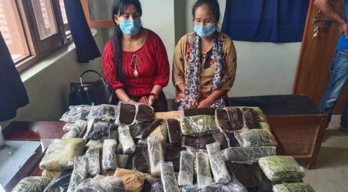 ३७ किलो चरेससहित दुई महिला पक्राउ