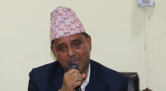 कोरोना अस्पतालको निरीक्षणमा गएका मन्त्रीलाईनै संक्रमण !