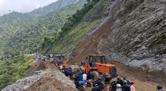 नरायणगढ–मुग्लिन सडकखण्ड अबरुद्ध