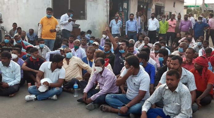 मुकेश चौरसिया मृत्यु प्रकरण : आफन्तद्धारा शब बुझ्न अस्वीकार, किटानी जाहेरी दर्ता नगरे देशव्यापी आन्दोलन गर्ने मातृका यादवको चेतावनी