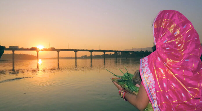 उदाउँदो सूर्यलाई अर्घ दिइएसँगै छठ पर्व सम्पन्न