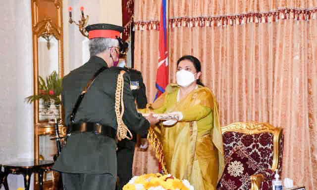 राष्ट्रपति भण्डारीबाट लिए भारतीय सेनाध्यक्ष नरवणेले मानार्थ महारथीको उपाधि