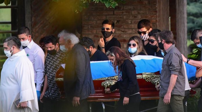 म्याराडोनाको अन्तिम बिदाई