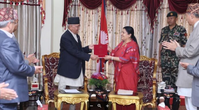 ओली र राष्ट्रपतिबीच करिव दुई घण्टा छलफल
