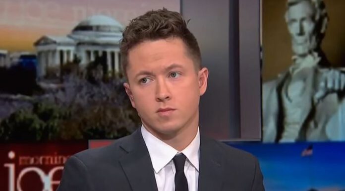 पाँच वर्षदेखी नुहाउने एक अमेरिकी डाक्टर