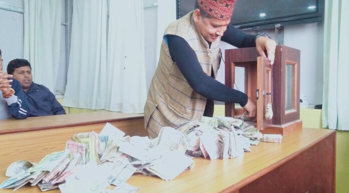 जन्मदिनमा अबसरमा खुत्रुके खोल्दै नगरप्रमुख खत्रीले भनेः आफुले प्राप्त गरेको ४ लाख ५७ हजार भत्ता सामाजिक क्षेत्रमा लगाउँछु