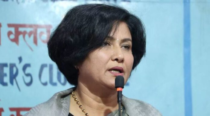 महिलाप्रति निकृष्ट अभिब्यक्ति दिने रघु पन्तबिरुद्ध कानूनी उपचार खोज्ने कोमल वलीको घोषणा