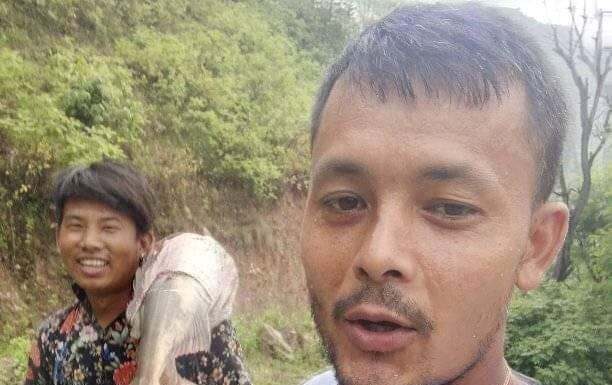 सुनकोशी नदीको खेतमा बग्रेल्ती माछा, स्थानीयलाई टिप्न भ्याईनभ्याई