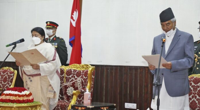 शेरबहादुर देउवा पाँचौँ पटक बने नेपालको प्रधानमन्त्री, लिए सपथ