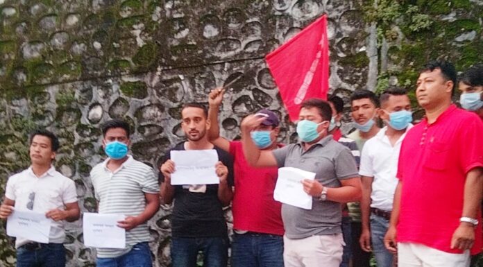 सिन्धुली बहुमुखी क्यापसमा विद्यार्थीहरुको प्रदर्शन