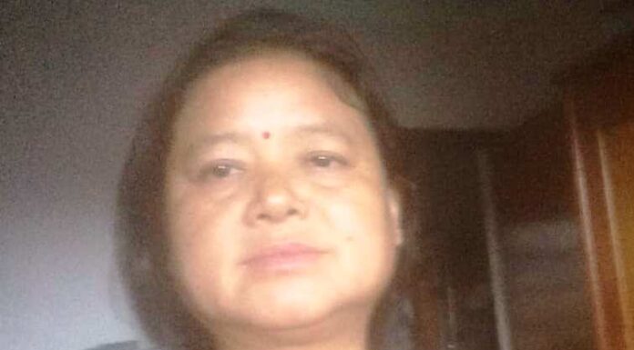 जसका बिरुद्ध ४० बुँदे मागपत्र बुझाएर हतियार उठायौं, आज उनीहरुसँगै घाँटी जोडेर हिंड्नेहरुसँग जनताले हिसाव खोजिरहेका छन्ः शहिद पत्नी