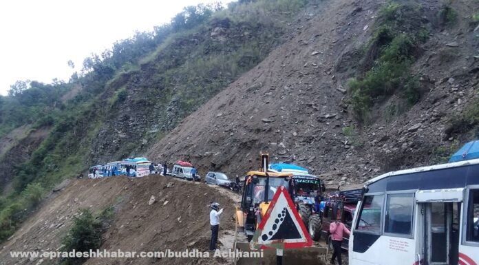 ३० घण्टा पछि खुल्याे अबरूद्व मध्यपहाडी राजमार्ग