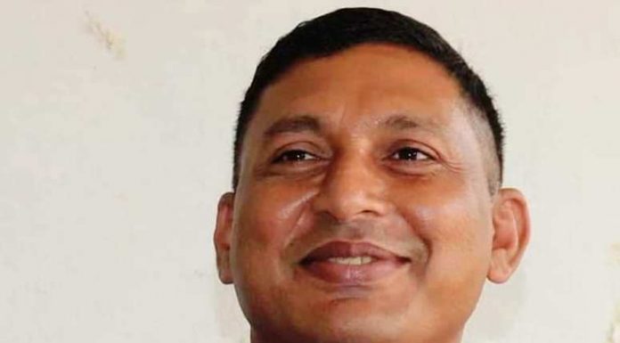 व्यक्तिगत लाभका लागि होइन, कांग्रेस पार्टी बनाउन र कार्यकर्ताको संरक्षण गर्नका लागि आफ्नो पक्षमा मतदान गर्न क्षेत्रीय सभापतिका उम्मेदवार पुष्प कार्कीको अपील