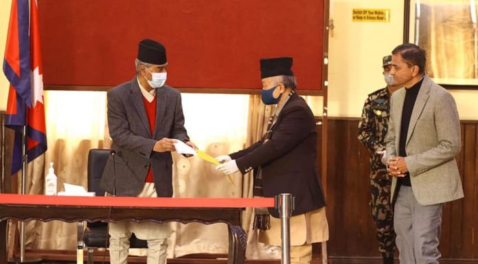 प्रधानमन्त्री देउवालाई एमालेले बुझायो ध्यानाकर्षण पत्र, के छ पत्रमा ? (पूर्णपाठ)