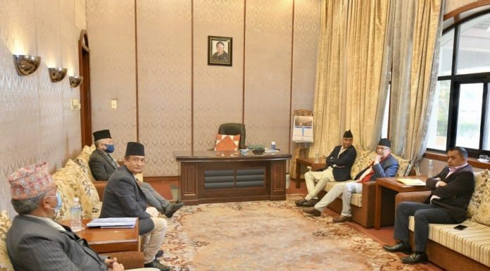 देउवासँग दोस्रो भेटका लागि एमाले नेताहरु बालुवाटारमा