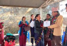 कमलामाईको सहयोगमा सञ्चालित ढाका बुनाई तालिम सकियो, नगरप्रमुख भन्नुहुन्छः सिकेको ज्ञान र शिपलाई व्यवहारमा पयोग गर्नुपर्छ