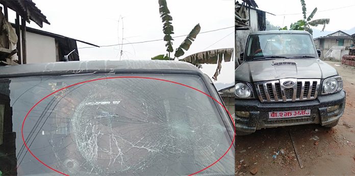 तीनपाटन गाउँपालिका अध्यक्षको गाडी तोडफोड