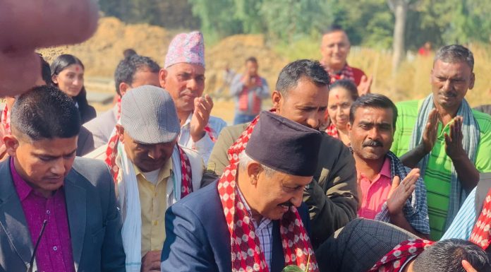 पूर्व शिक्षामन्त्री पोखरेलद्धारा महोत्तरीको किसान नगरमा कृषि क्याम्पसको शिलान्यास