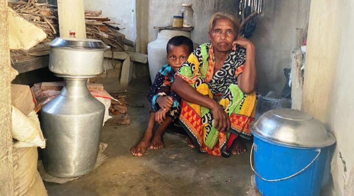 बत्तीस वर्षे अबधिमा सिन्धुलीमा बन्यो १४ वटा सुकुम्वासी आयोग , १ सय २३ जनालाई लाजपुर्जा !