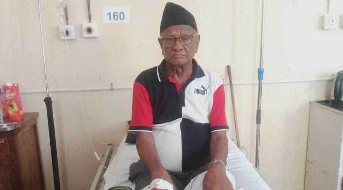 कमरेड प्रचण्डलाई सिन्धुलीका कम्युनिष्ट योद्धा राइले पाटन अस्पतालको शैथ्याबाट भनेः राष्ट्रपति रामचन्द्र पौडेललाई लाखौं सहयोग गर्नुभयो, मेरो पनि जिवन बचाई दिनुहोस् !