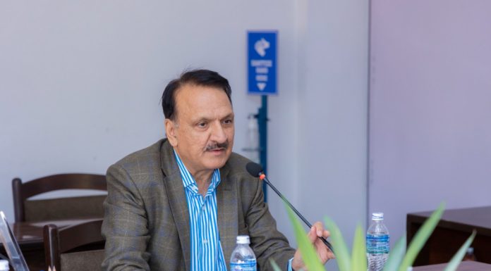 सुन तस्करी प्रमाणित भए म पदमा बस्दिनँ : अर्थमन्त्री महत